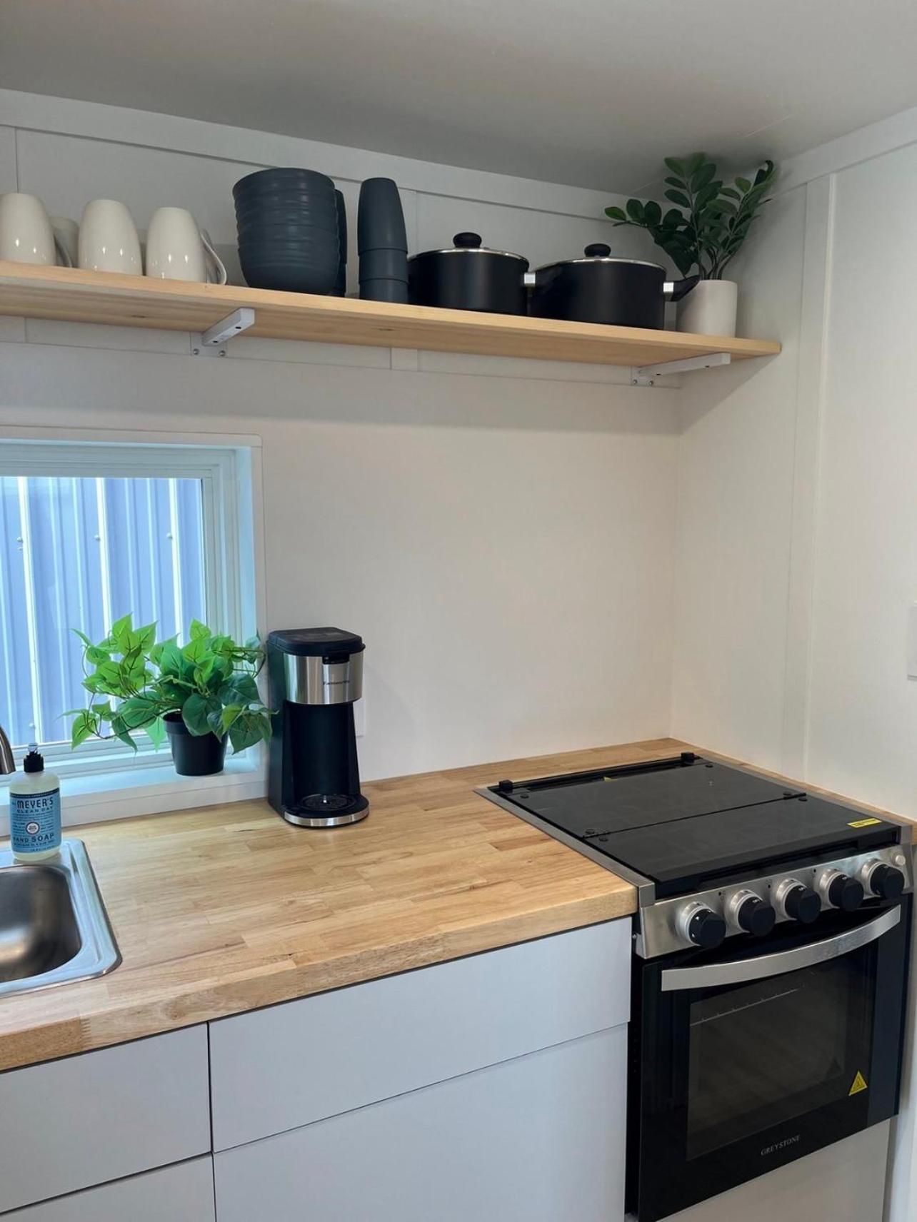 The Mockingbird Tiny Home Perry Exterior photo